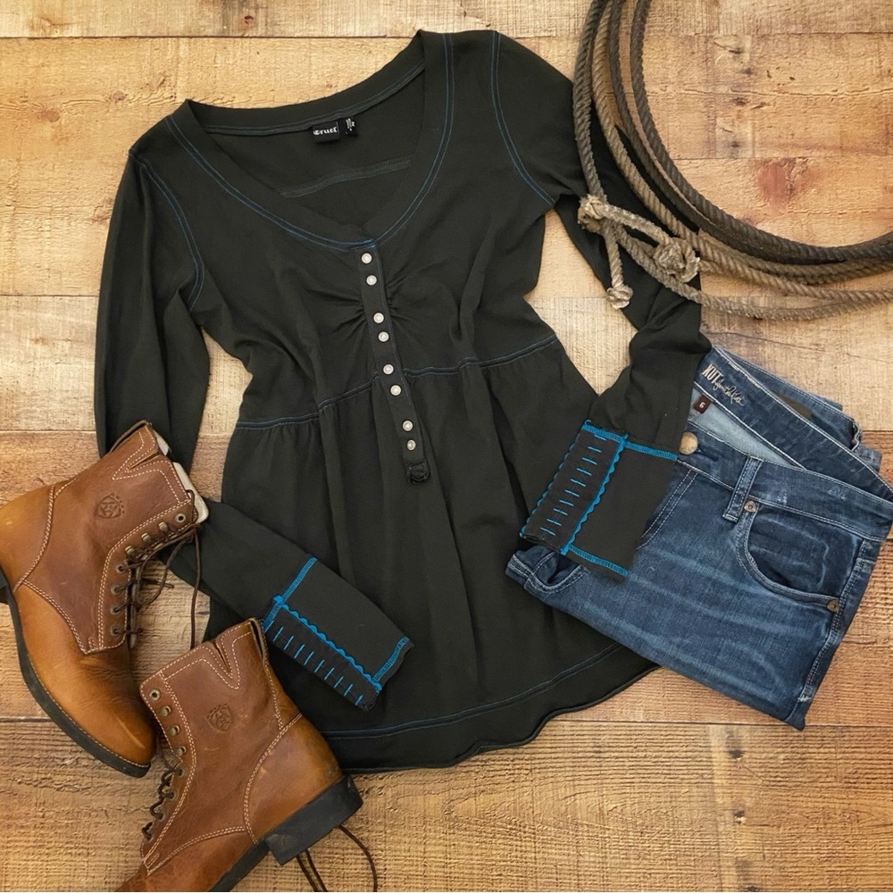 CRUEL Dark Green Top, Rhinestone Buttons, Blue Reverse Stitching